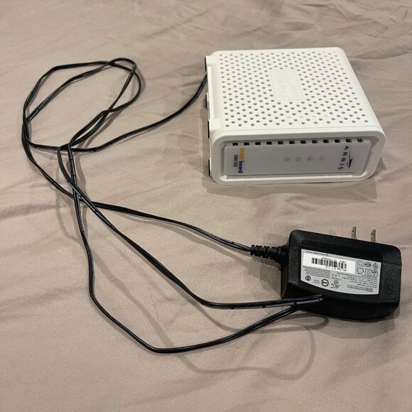 DOCSIS 3.0 Modem SURFboard SB6183 - Picture 4 of 10